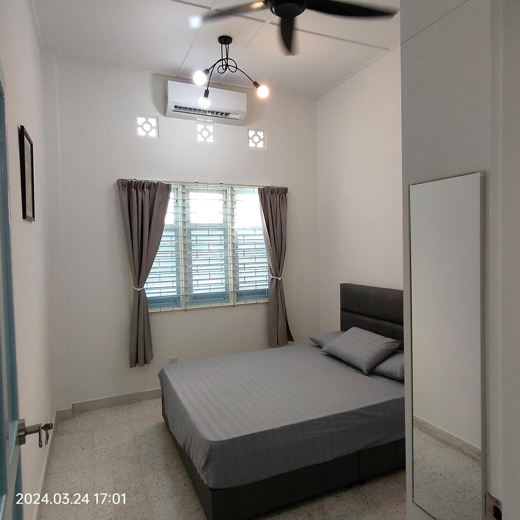 Sterling Homestay Tanjung Bungah  Ngoại thất bức ảnh